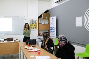 Palestine Polytechnic University (PPU) - مركز اللغات في جامعة بوليتكنك فلسطينيعقد محاضرة حول التقييم البديل 