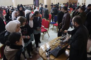 Palestine Polytechnic University (PPU) - مركز التميّز والتعليم المستمر والاتحاد اللوثري واللجنة الشعبية لمخيم الفوار ينظمان فعالية توعوية وإرشادية حول التعليم والتدريب المهني لطلبة المدارس