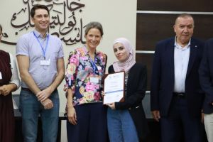 Palestine Polytechnic University (PPU) - المركز الفلسطيني الكوري في جامعة بوليتكنك فلسطين يختتم مدرسة صيفية في علوم الجينومكس الطبية