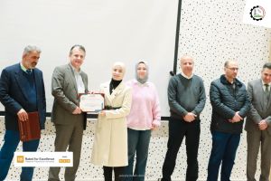 Palestine Polytechnic University (PPU) - عمادة شؤون الطلبة تنظم حفل لتكريم الطلبة المتفوقين لطلبة كلية المهن التطبيقة