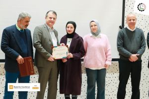 Palestine Polytechnic University (PPU) - عمادة شؤون الطلبة تنظم حفل لتكريم الطلبة المتفوقين لطلبة كلية المهن التطبيقة