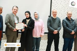 Palestine Polytechnic University (PPU) - عمادة شؤون الطلبة تنظم حفل لتكريم الطلبة المتفوقين لطلبة كلية المهن التطبيقة