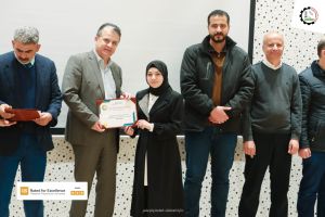 Palestine Polytechnic University (PPU) - عمادة شؤون الطلبة تنظم حفل لتكريم الطلبة المتفوقين لطلبة كلية المهن التطبيقة