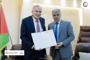 Palestine Polytechnic University (PPU) -  جامعة بوليتكنك فلسطين ووزارة الاتصالات وتكنولوجيا المعلومات تكرم طلبتها المبدعين