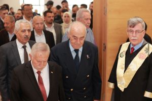 Palestine Polytechnic University (PPU) - تخرج الفوج الأول لطلبة دكتور في الطب البشري
