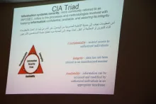 Palestine Polytechnic University (PPU) - اللجنة العلمية في كلية العلوم التطبيقية تعقد محاضرة علمية بعنوان كيف تحمي بياناتك