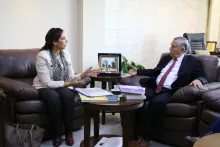Palestine Polytechnic University (PPU) - جامعة بوليتكنك فلسطين تستلم الأطلس الاحصائي لفلسطين من رئيسة الجهاز المركزي للاحصاء الفلسطيني الدكتورة علا عوض