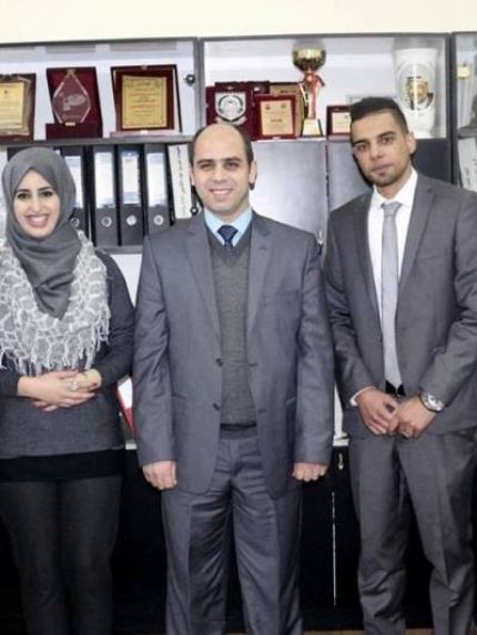 Palestine Polytechnic University (PPU) - طلبة من "بوليتكنك فلسطين" يصممون نظاماً لمساعدة المصابين بالشلل النصفي السفلي 