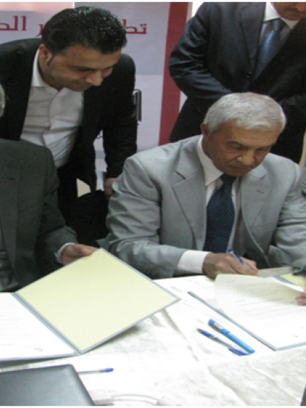 Palestine Polytechnic University (PPU) - مشاركة جامعة بوليتكنك فلسطين  ونقابة المهندسين في الضفة الغربية  في ورشة عمل بعنوان "تطوير دور الصناعات المحلية في استيعاب خريجي المهن الهندسية "