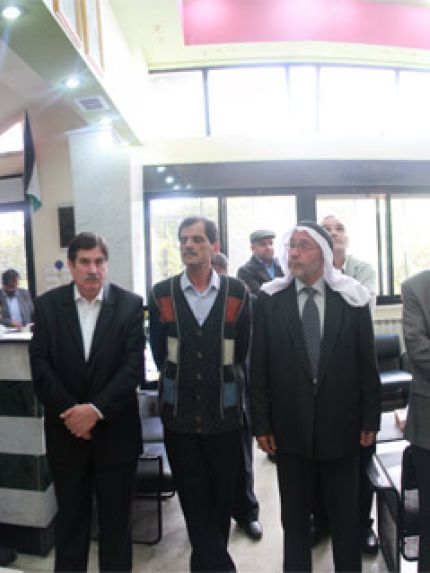 Palestine Polytechnic University (PPU) - رابطة الجامعيين وجامعة بوليتكنك فلسطين تستضيف معرض صور  ياسر عرفات (حكاية شعب)