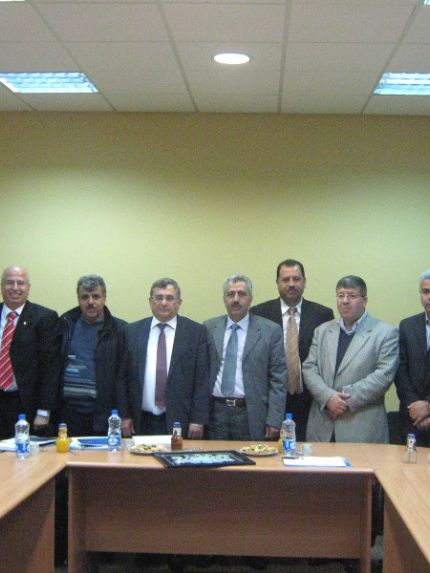  الرئيسية عن الجامعة كليات وعمادات البحث العلمي مراكز خدمة المجتمع الدوائر الادارية اتصل بنا جامعة بوليتكنك فلسطين تستضيف رئيس جامعة شرق البحر الأبيض المتوسط \ قبرص