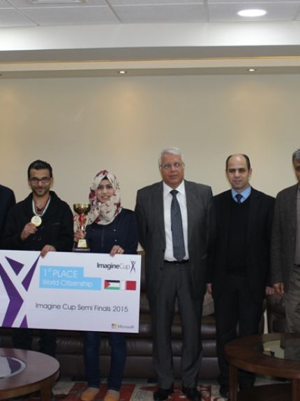 Palestine Polytechnic University (PPU) - رئيس جامعة بوليتكنك فلسطين يستقبل الفريق الفائز في مسابقة كاس التخيل 