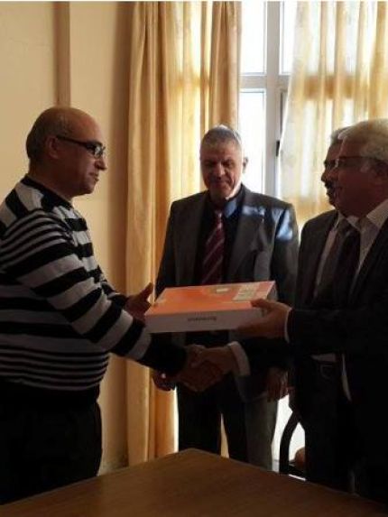Palestine Polytechnic University (PPU) - إدارة جامعة بوليتكنك فلسطين تُكرّم الباحثين في مركز التكنولوجيا الحيوية للتدريب والأبحاث في الجامعة 