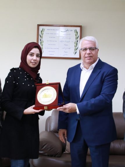 Palestine Polytechnic University (PPU) - مُشاركة طالبة من جامعة بوليتكنك فلسطين في  زيارة للمؤسسات التعليمية لسلطنة عُمان ضمن وفد وزارة التعليم العالي الفلسطيني