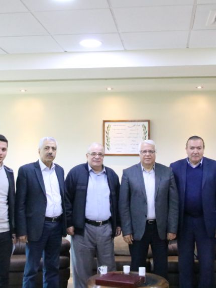 Palestine Polytechnic University (PPU) - بلدية بيت عوا تكرّم طلبة الهندسة المعمارية في جامعة بوليتكنك فلسطين لتصميمهم   مشروع "مُنتزه بيت عوا"