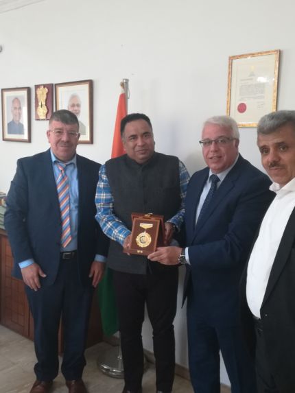 Palestine Polytechnic University (PPU) - وفد من جامعة بوليتكنك فلسطين يزور مقر الممثلية الهندية في مدينة رام الله
