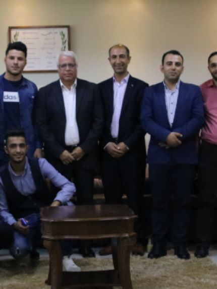 Palestine Polytechnic University (PPU) - الجمعية الطبية الفلسطينية الأمريكية توزع منح لطلبة كلية الطب في جامعة بوليتكنك  فلسطين