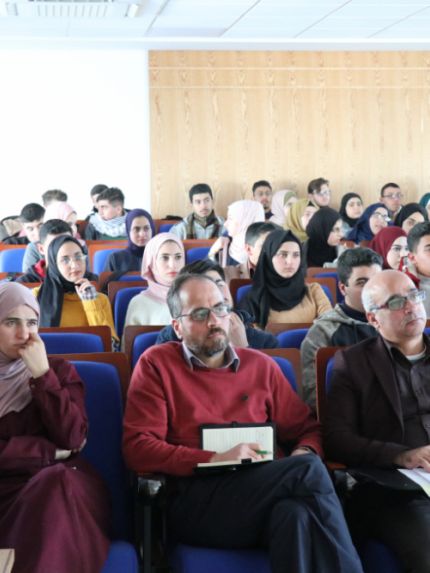 Palestine Polytechnic University (PPU) - جامعة بوليتكنك فلسطين تعقد محاضرة علمية طبيّة بعنوان "أهمية الآليات ما فوق الجينات في تغييرحالة البنكرياس الصحية إلى الحالة المرَضيّة (السرطان)"
