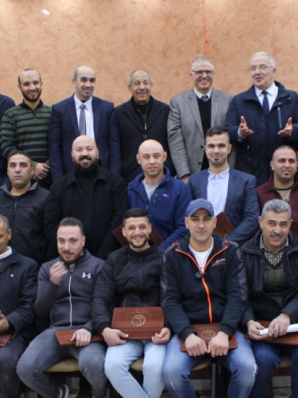 Palestine Polytechnic University (PPU) - وزير النقل والمواصلات يشارك في حفل تخريح  الدورة الخاصة بمدراء الكراجات بجامعة بوليتكنك فلسطين