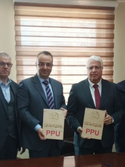 Palestine Polytechnic University (PPU) - كلية الطب وعلوم الصحة في جامعة بوليتكنك فلسطين تنظم مع المستشفى الأهلي ومستشفى الخليل الحكومي تنفيذ التدريب السريري لطلبتها