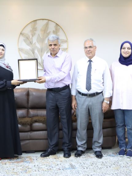 Palestine Polytechnic University (PPU) - جامعة بوليتكنك فلسطين تستقبل مديرة مدرسة رابطة الجامعيين الثانوية النموذجية