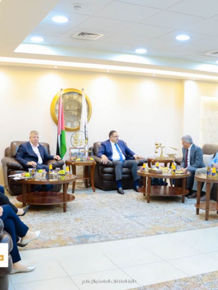 Palestine Polytechnic University (PPU) - جامعة بوليتكنك فلسطين وسلطة الطاقة والموارد الطبيعية توقعان مذكرة تفاهم