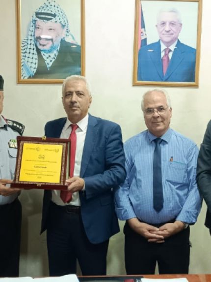 Palestine Polytechnic University (PPU) - تكريم خريجي تخصص علوم الإطفاء والسلامة المهنية في جامعة بوليتكنك فلسطين بالتعاون مع الدفاع المدني الفلسطيني