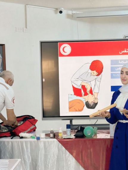Palestine Polytechnic University (PPU) - جامعة بوليتكنك فلسطين تنظم ورشة تدريبية في الإسعاف الأولي لموظفات اتحاد صناعة الحجر والرخام