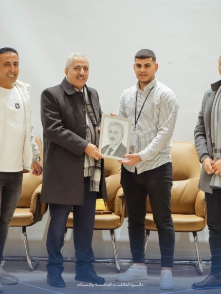 Palestine Polytechnic University (PPU) - طلبة كلية العلوم الإدارية ينظمون بازار “أفق” في إطار التعلم بالممارسة 