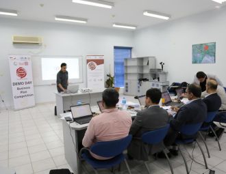 جامعة بوليتكنك فلسطين ومؤسسة التعاون يحتضنان 12 مشروع ن…