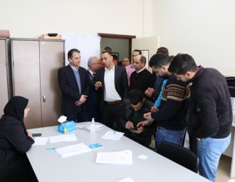 كلية المهن التطبيقية تنظم يومًا توظيفيًا بالتعاون مع شر…